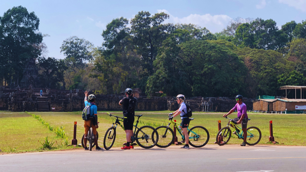 11-Day Saigon to Siem Reap Cycling Tour